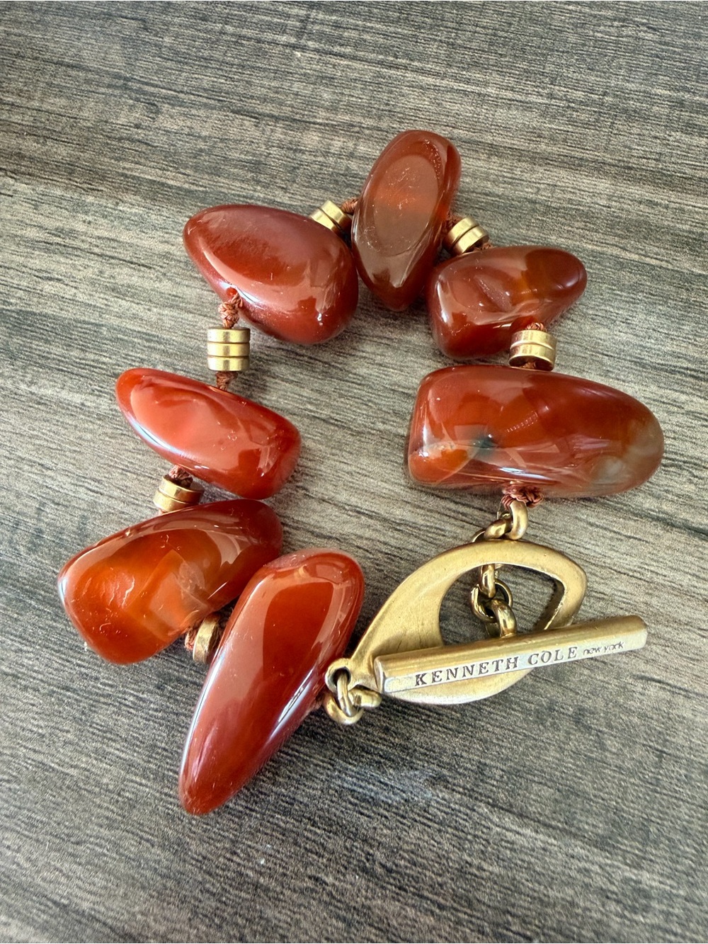 Kenneth Cole Chunky Brown Agate Bead Bracelet with Gold Toggle (Like New!)